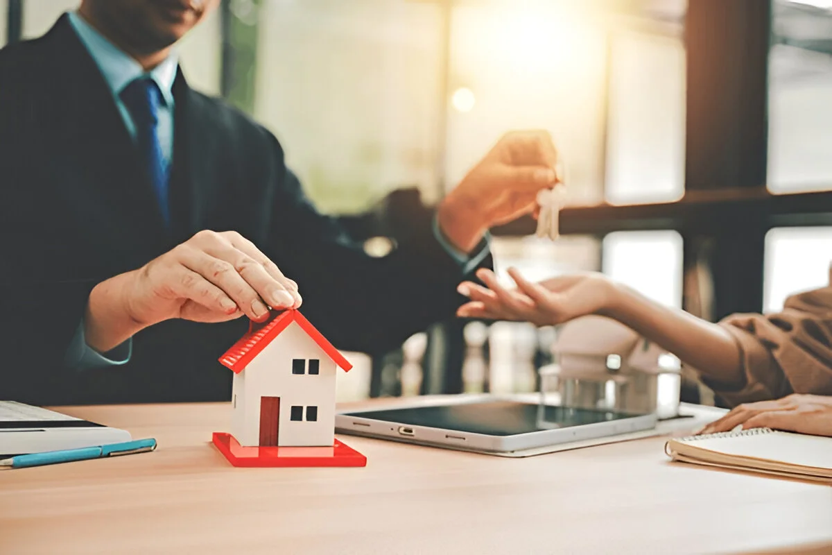 find affordable roofing companies near you