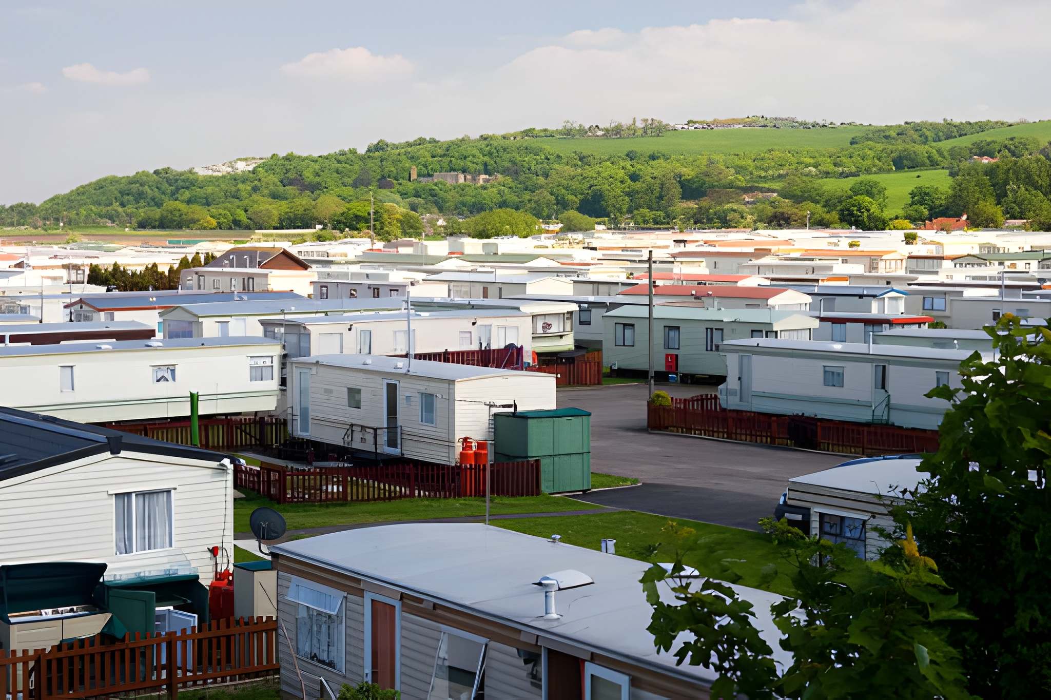 An overview of mobile home roofs showcasing various types and materials.